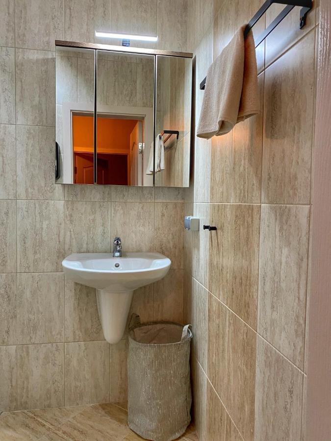 Stylish Urban Apart New 2021 Close To The Beach Варна Екстер'єр фото